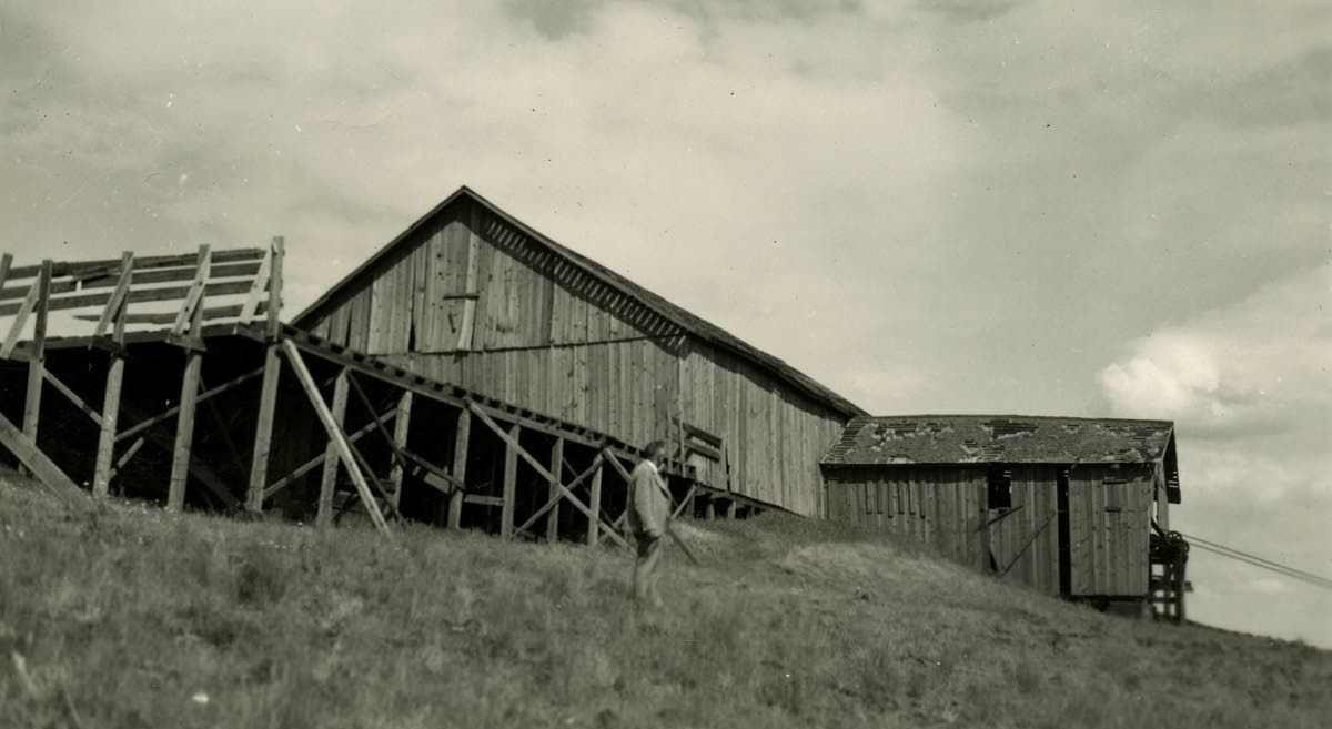 Loading house, brake house, and the top of the Interior Tram.