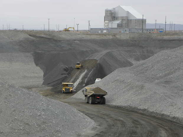 Chromium contamination has been excavated down to groundwater near Hanford's former D Reactor.