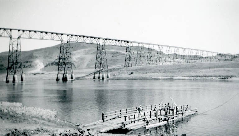 Lyons Ferry, circa 1915-1925 (Palouse Heritage Collection, Neill Public Library)