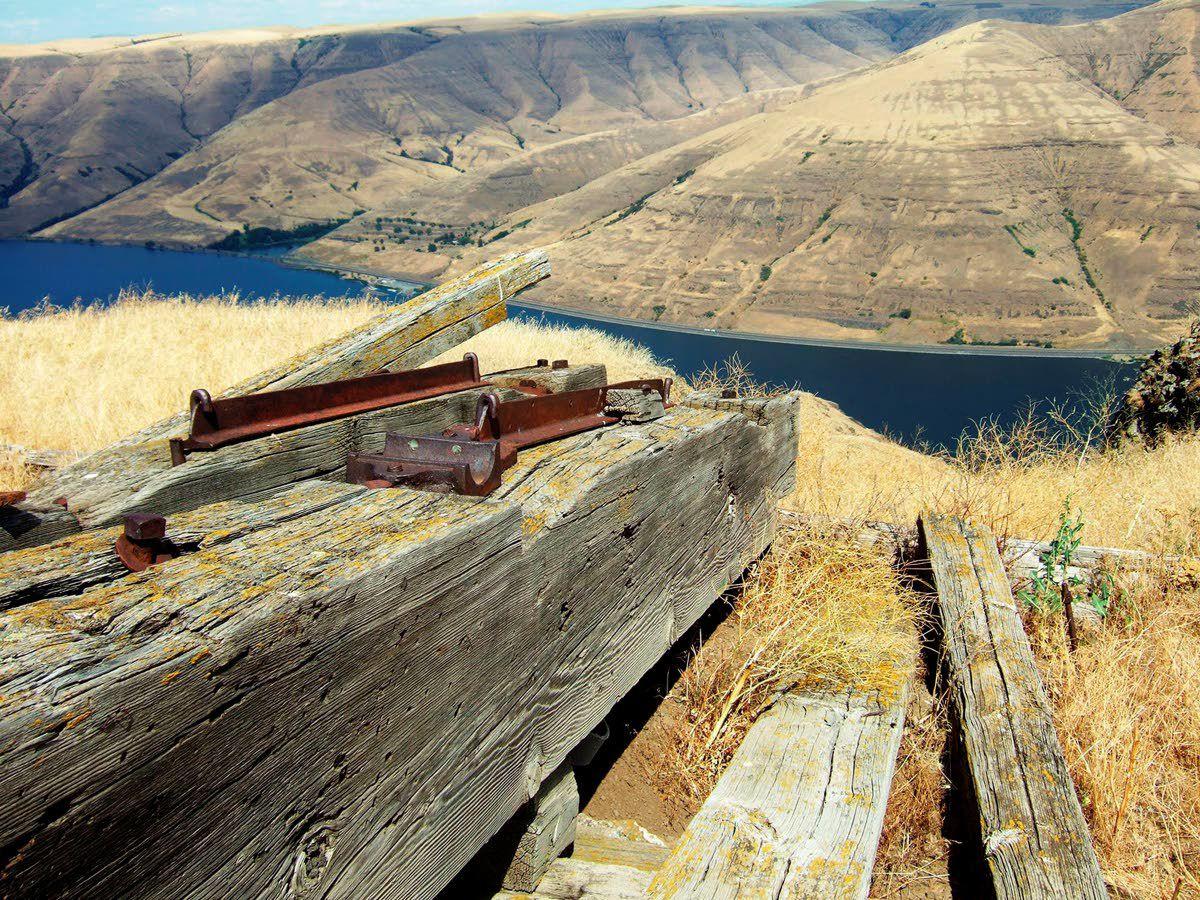 Remains of the Mayview Tram, 2010. (Image by Dan McShane and Reading the Washington Landscape)
