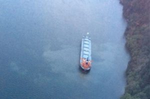 The bulk carrier Rosco Palm ran aground into a sandy shallow at Columbia River near Skamokawa, Washington.