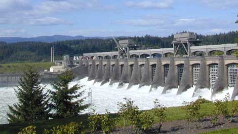 The Columbia River's inexpensive power can put hydrogen fuel near the price of gasoline.
