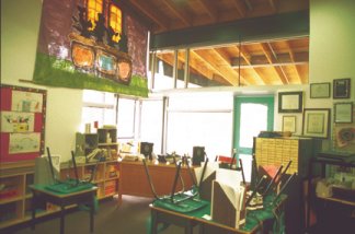 A daylit classroom (Courtesy of BetterBricks Daylighting Lab Seattle, University of Washington)