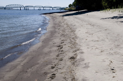 (Benjamin Brink) Columbia River forms a sandy beach on West Hayden Island.